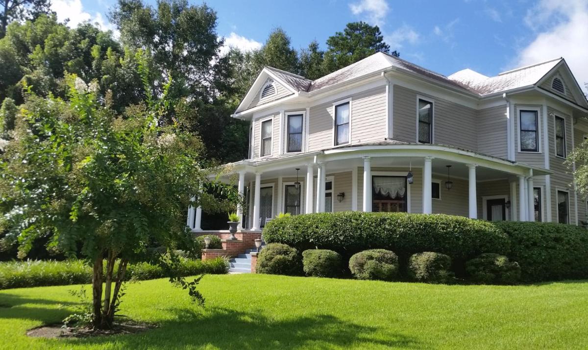 Thomasville Bed and Breakfast - Housity