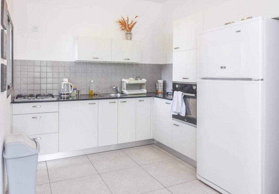 Apartment Near Weizmann Institute - Housity