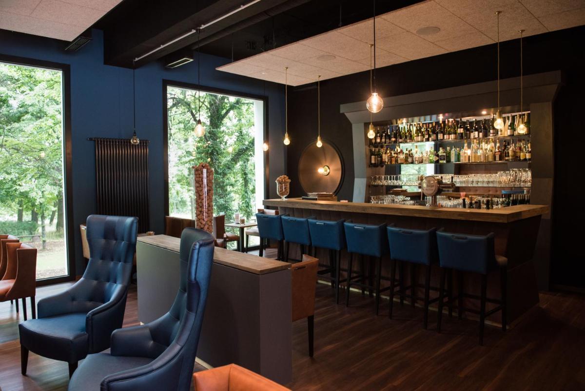Parkhotel Schillerhain - Housity