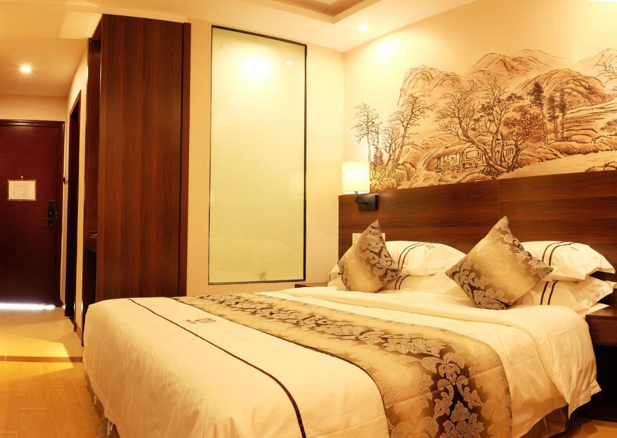 Suitetrails - Dmall Hotel