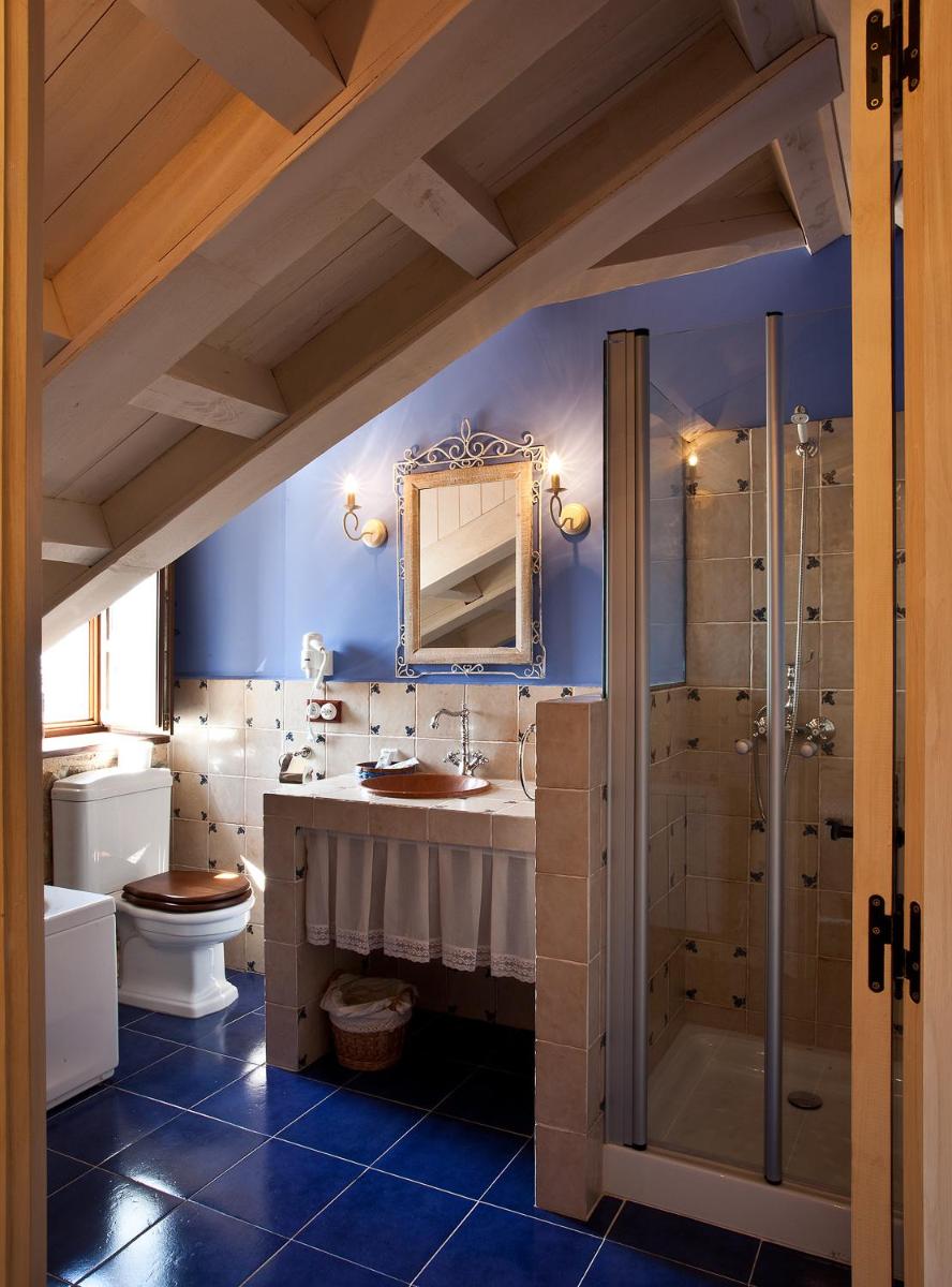 Un baño de Hotel Casa Cachón