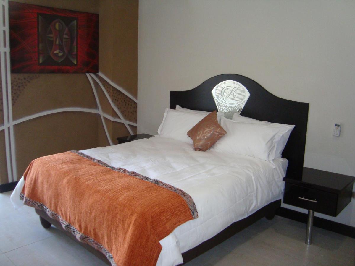 Kismet Hotel - Housity