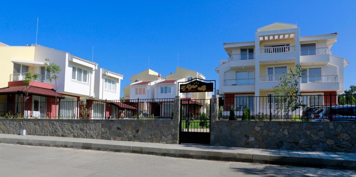 St. Stefan Villas & Hotel - Housity
