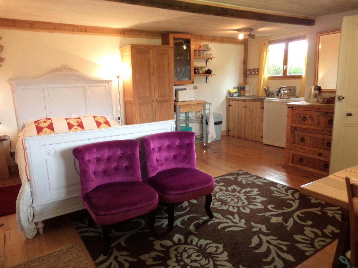 The Studio - Housity