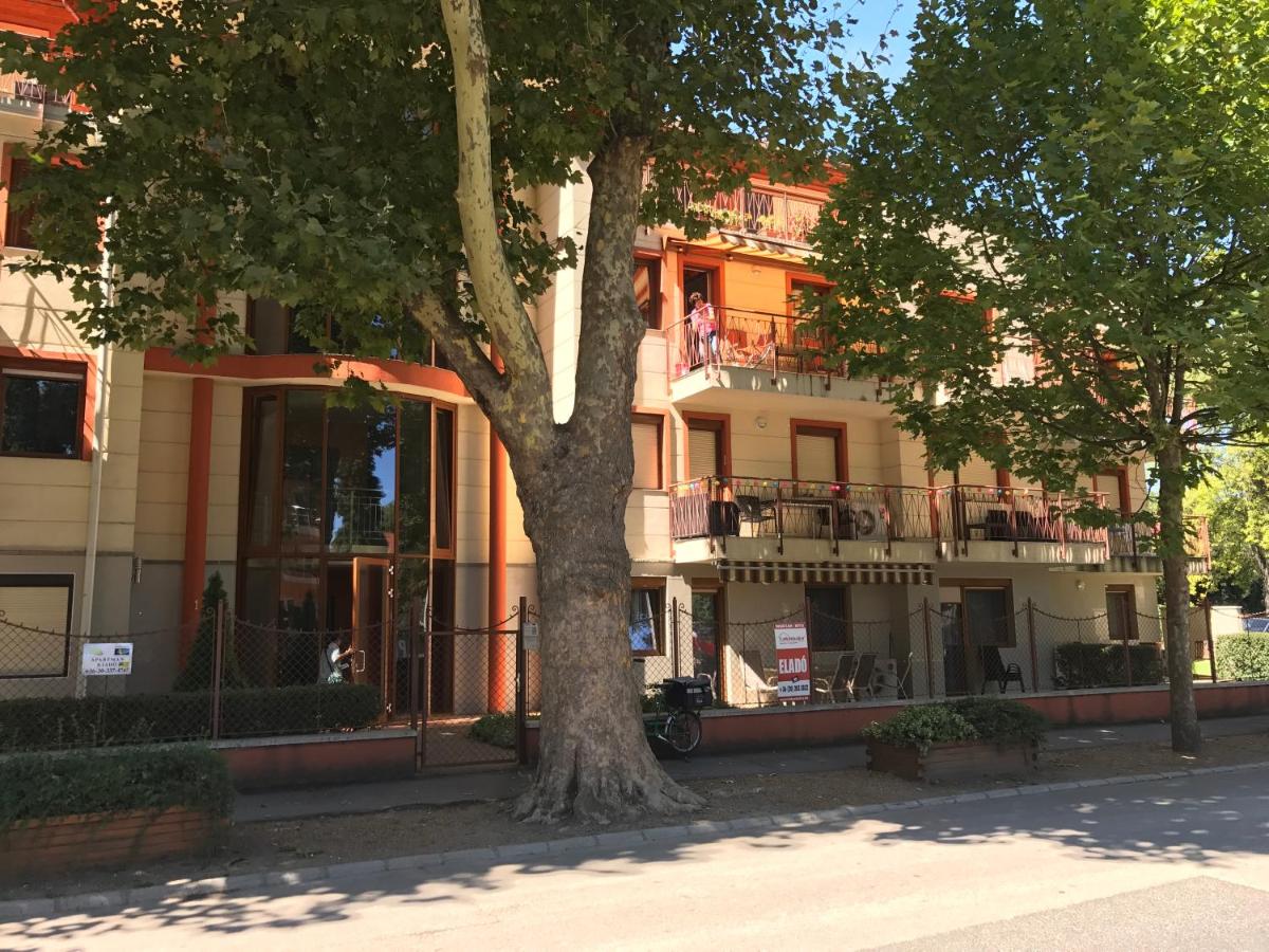 Palazzo Deluxe - Housity
