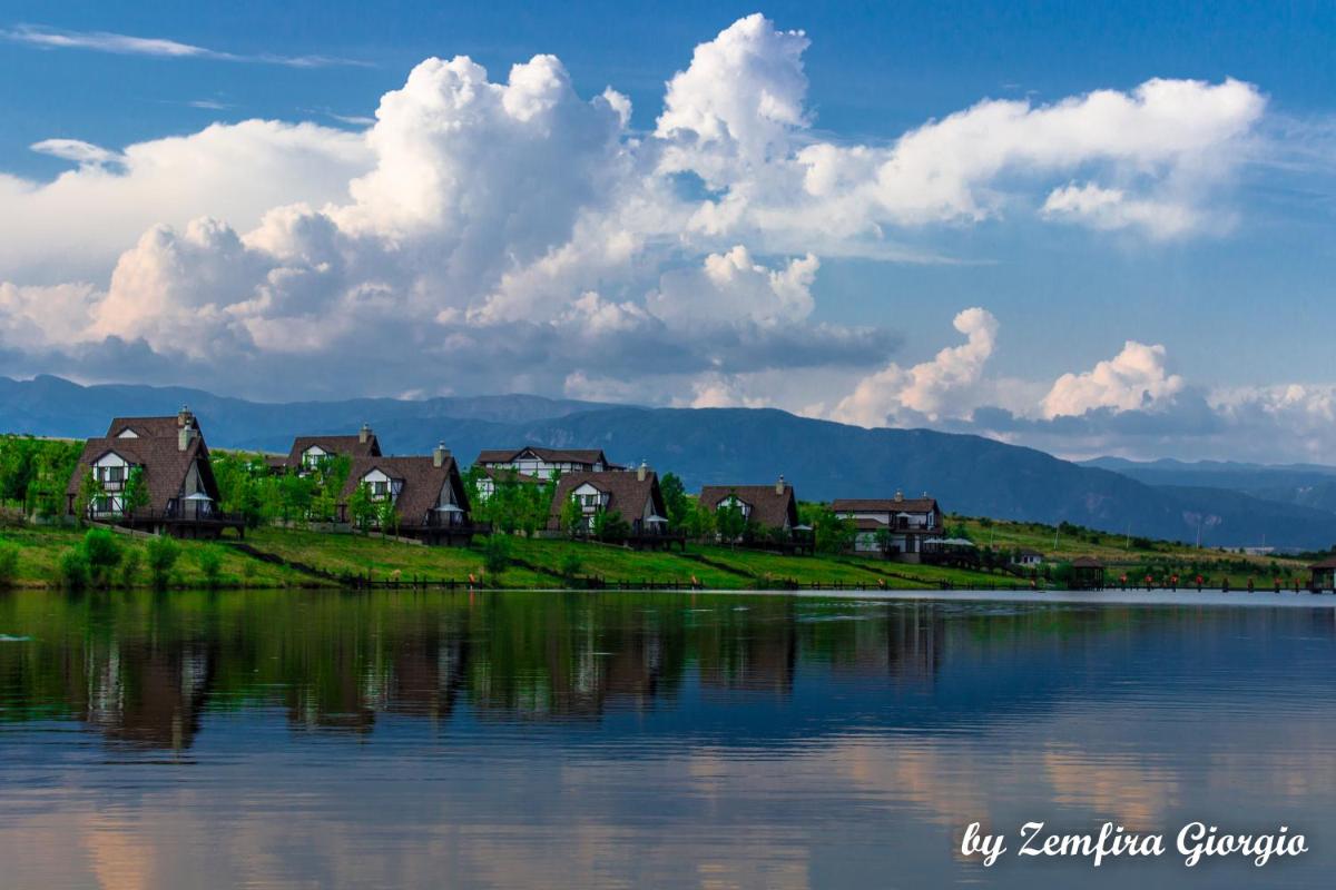 Sakit Gol - Silent Lake Hotel - Housity