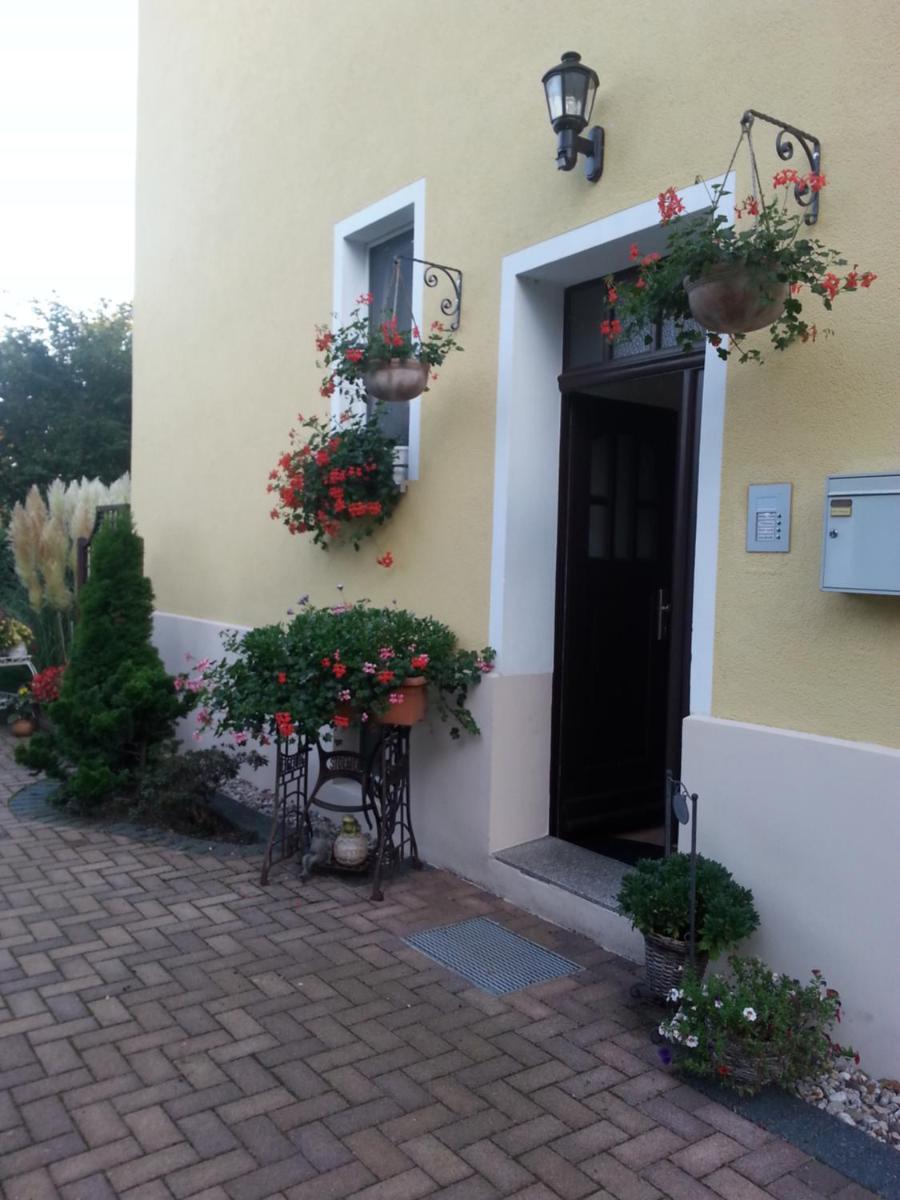 Ferienzimmer Familie Schmidt - Housity