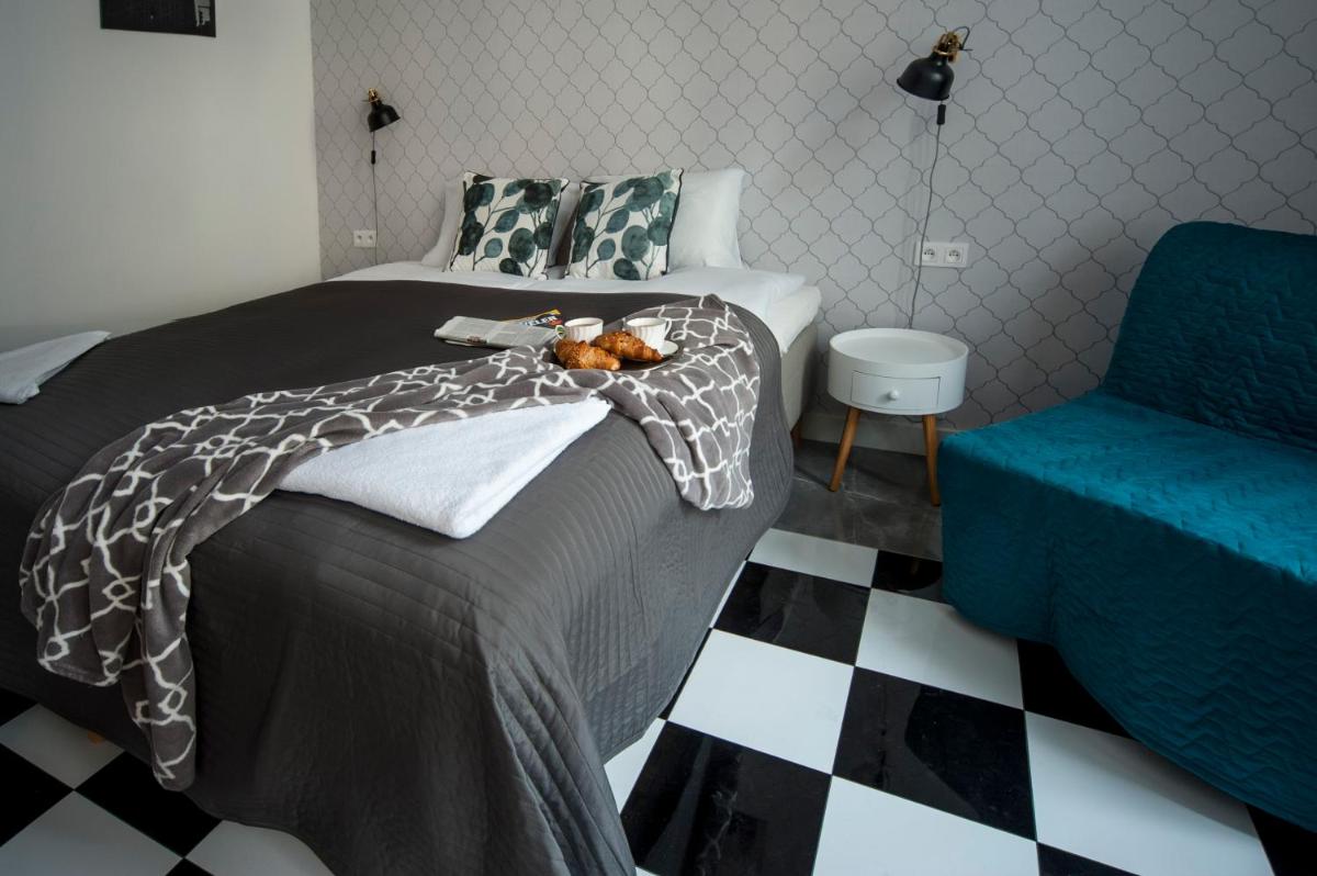 Very Berry - Chełmońskiego 20 - Deluxe Apartments, check in 24h - Housity