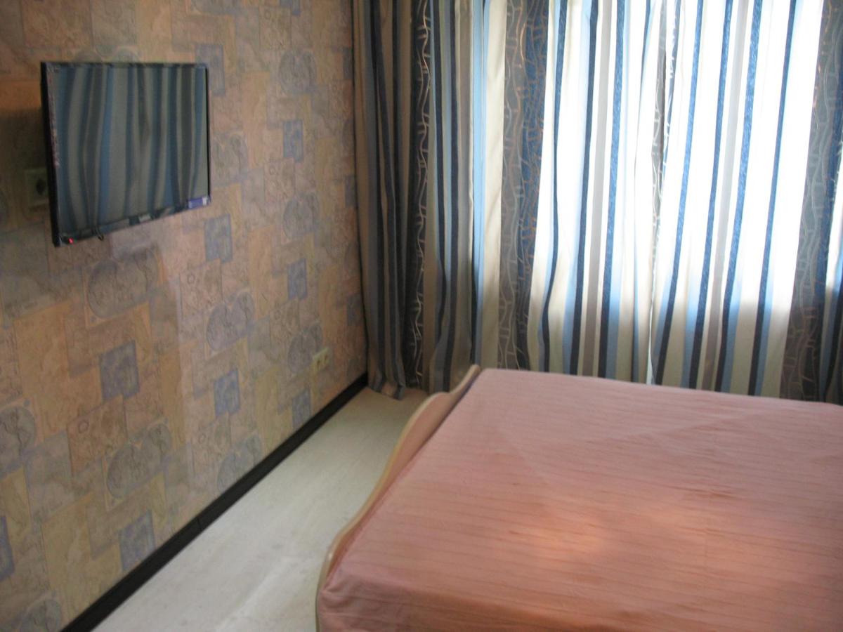 Suitetrails - Apartment on Leyteyzena 1/4
