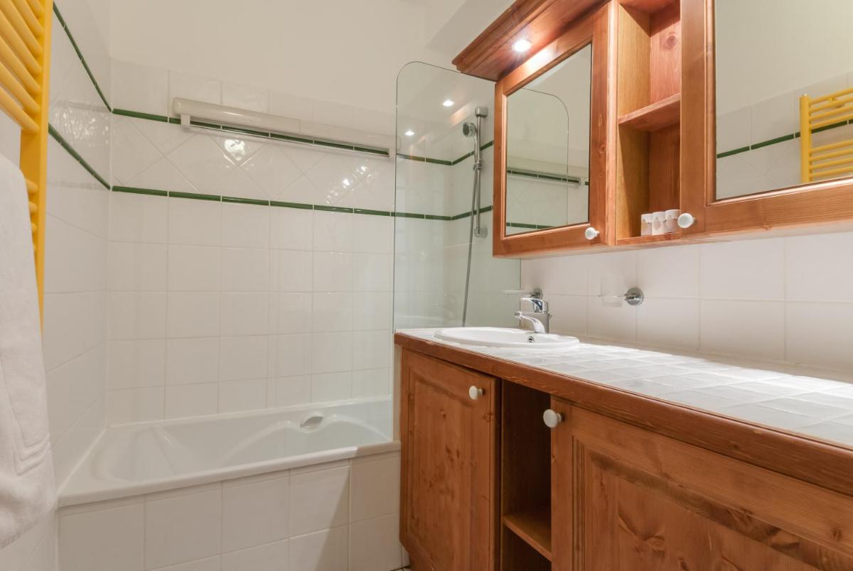 Salle de bains dans l'établissement Résidence Pierre & Vacances Premium Les Hauts Bois