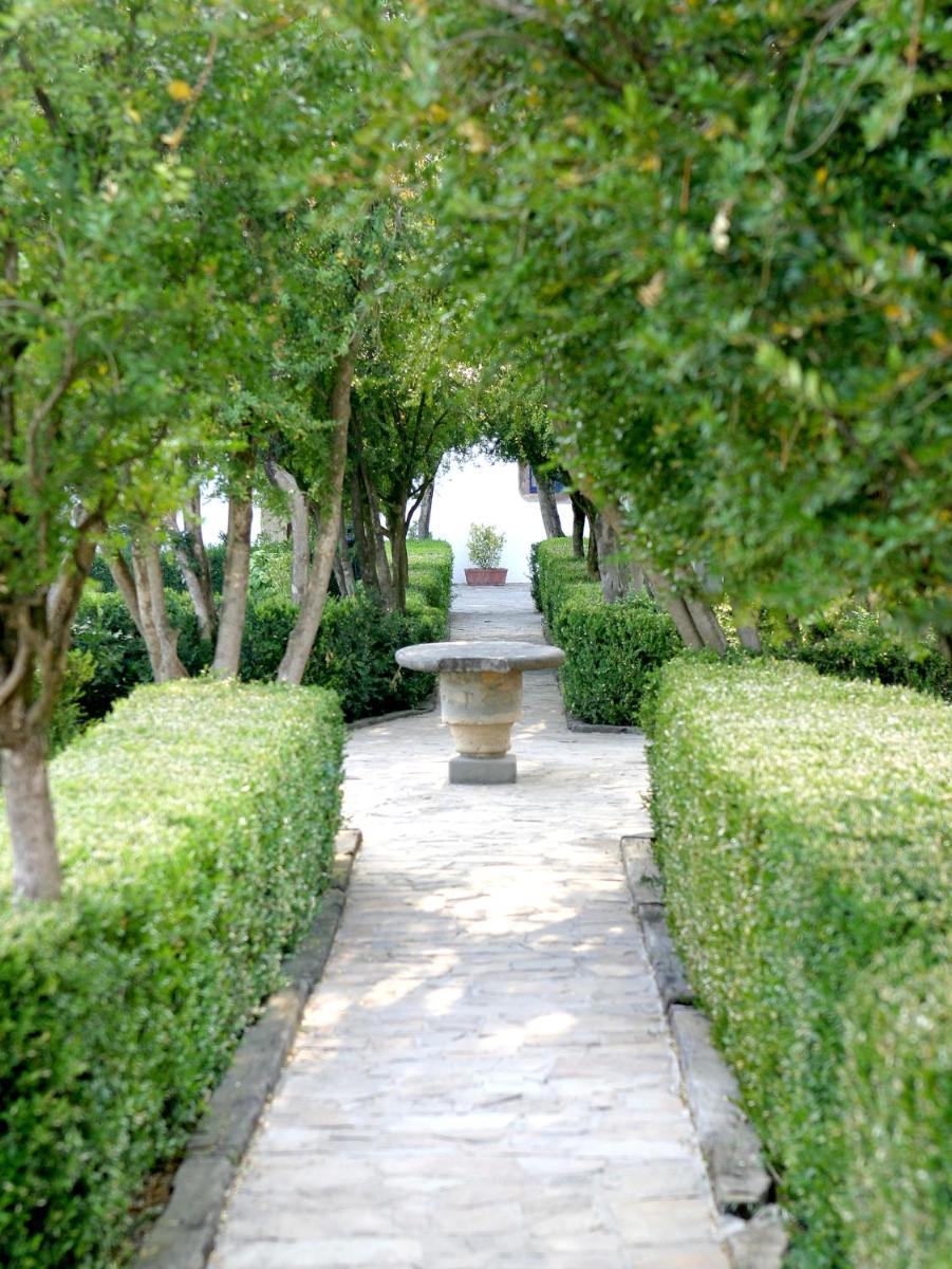 Jardín al aire libre en Hotel Monumento Pazo do Castro