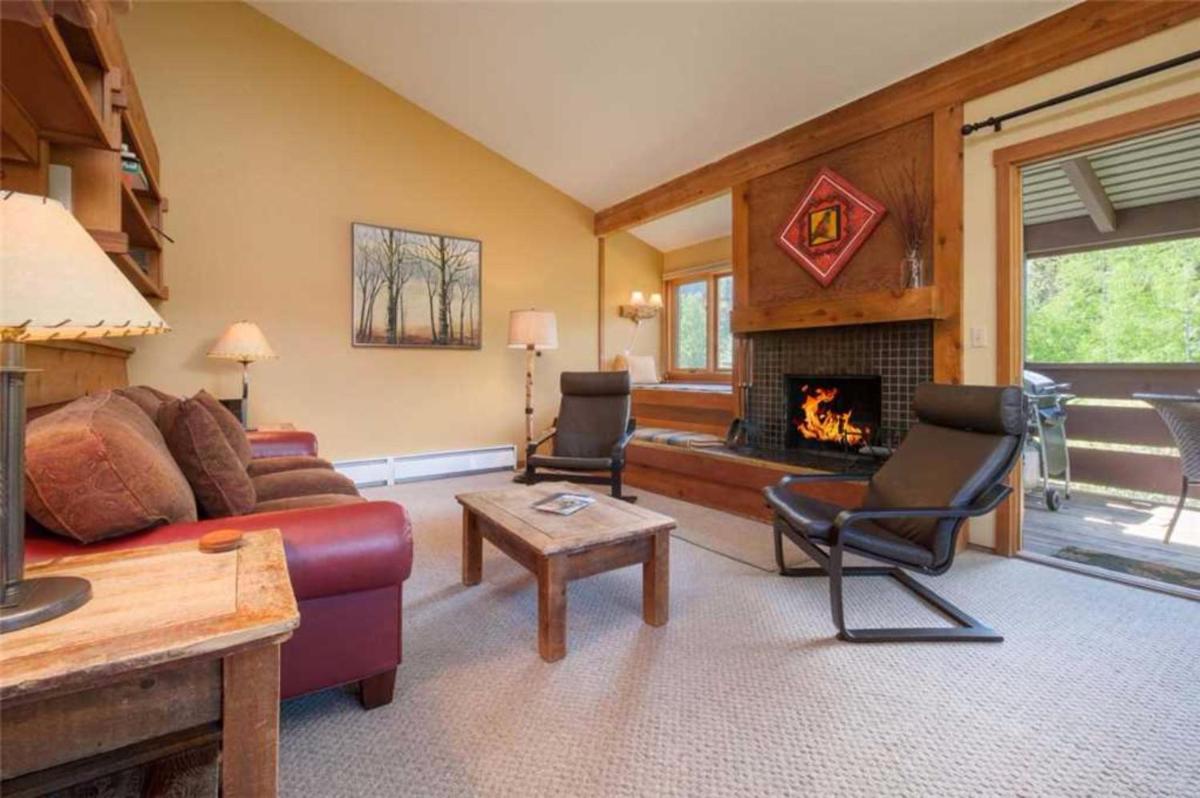 JHRL - Mtn Alder 824, A cozy 2 bedroom condominium located in The Aspens - Housity