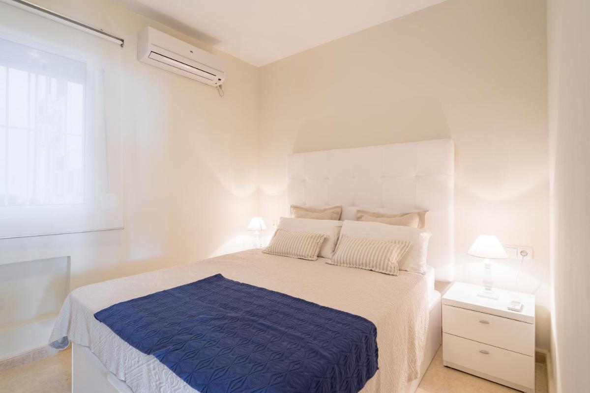 MalagaSuite Front Beach Malagueta - Housity