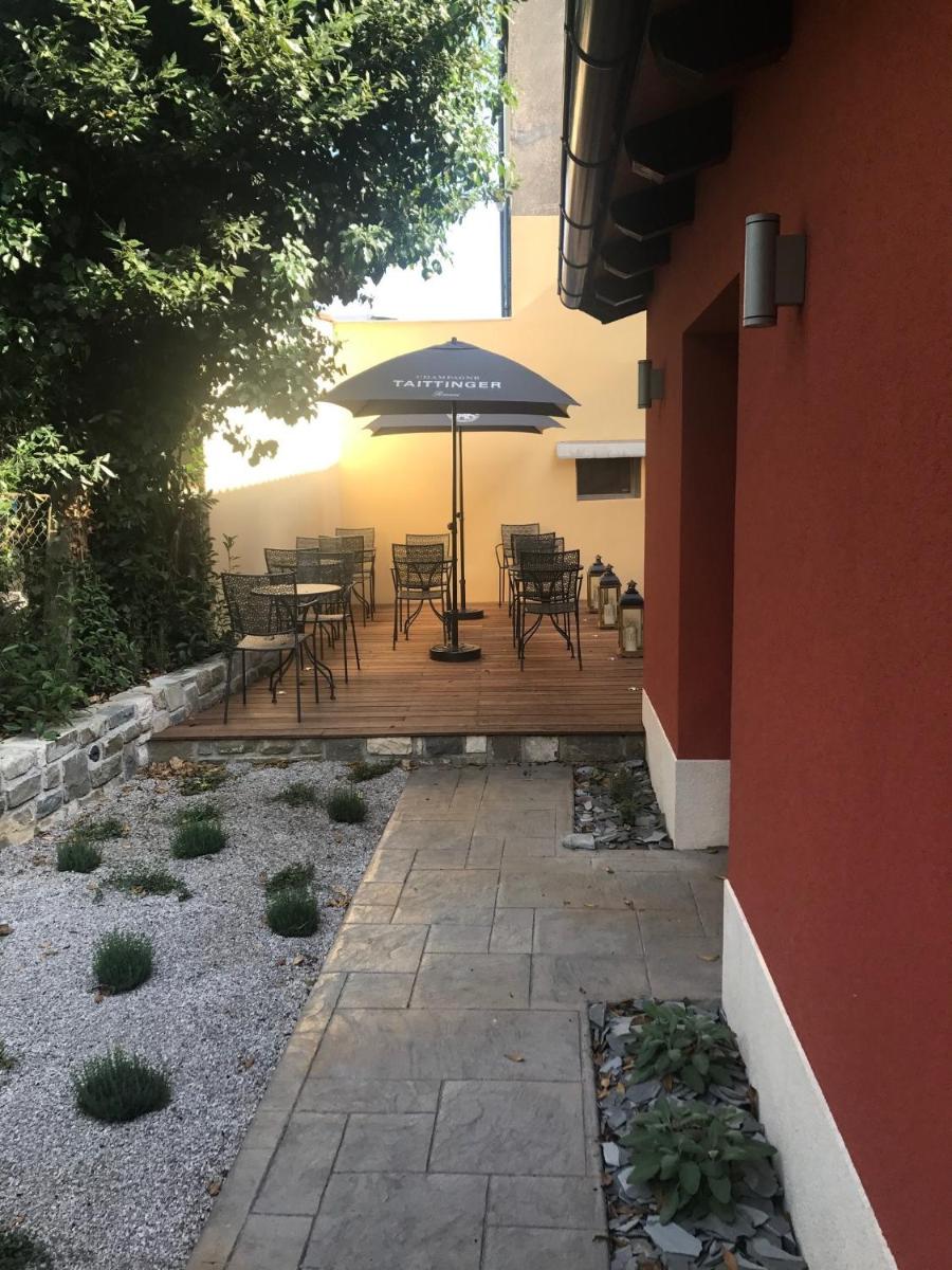 Wingbay B&B - Housity