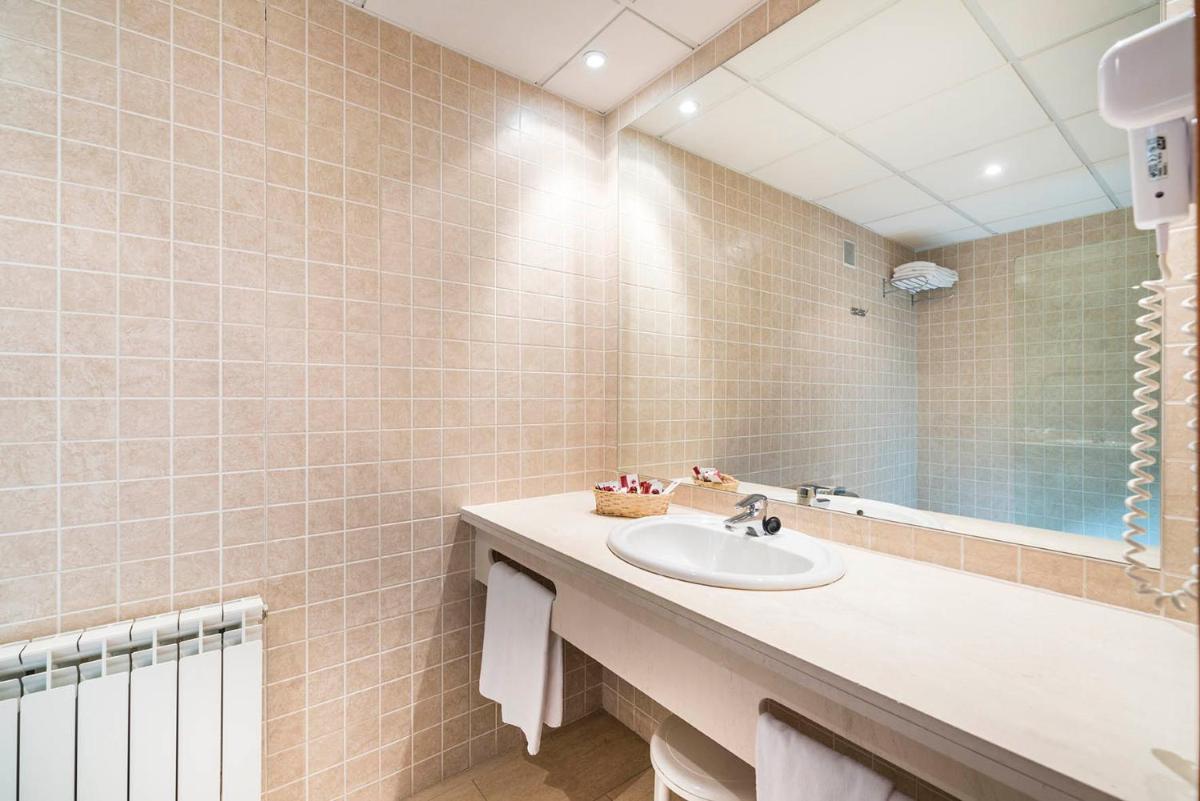 Un baño de Guitart La Molina Aparthotel & Spa