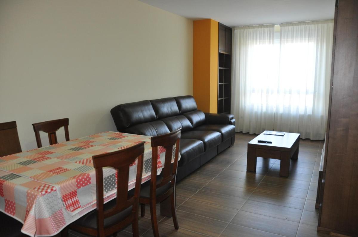 Hotel de Alba - Housity
