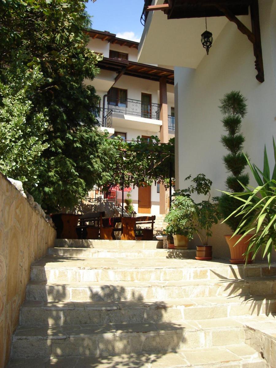 Suitetrails - Centaur Family Hotel