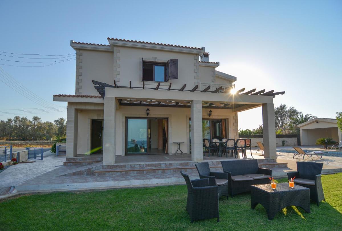 Kalli Villa - Housity