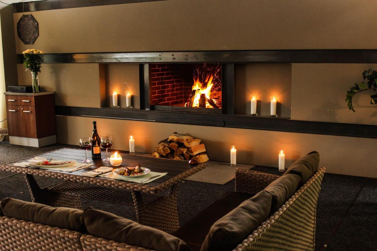 RiverSide- Restaurant, Hotel, Beach - Housity