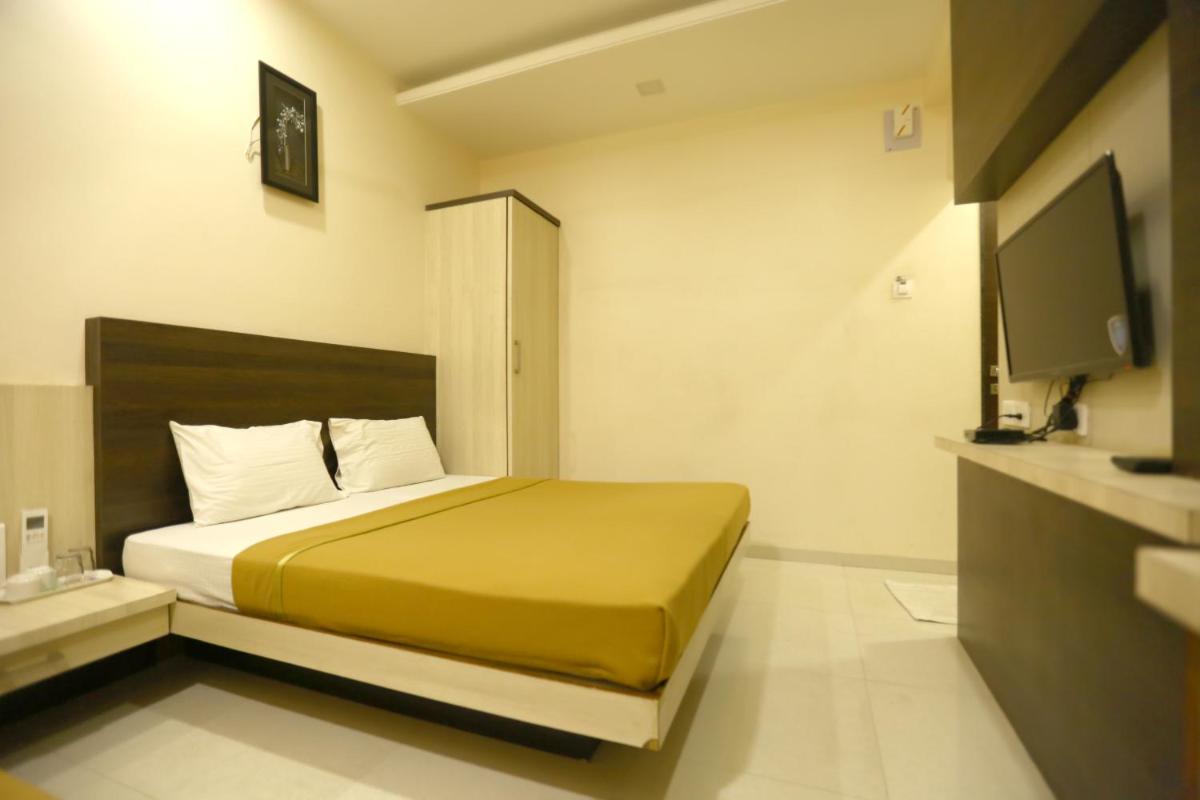 Hotel Madhuri Executive - Housity