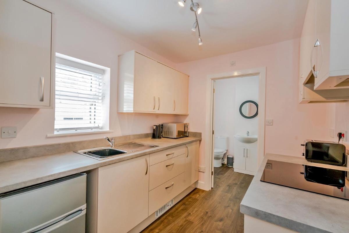 Cannock Hotel Apartments - Housity