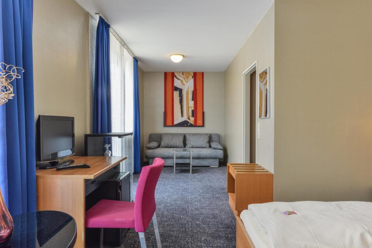 Hotel Fidelio - Housity