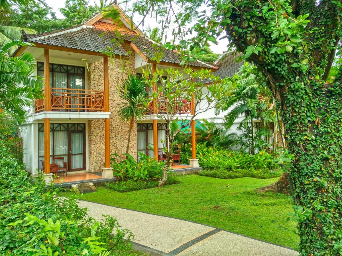 Holiday Resort Lombok - Housity