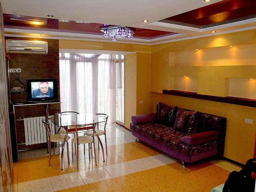Suitetrails - Nebesnoy sotni apartmens studio CENTER