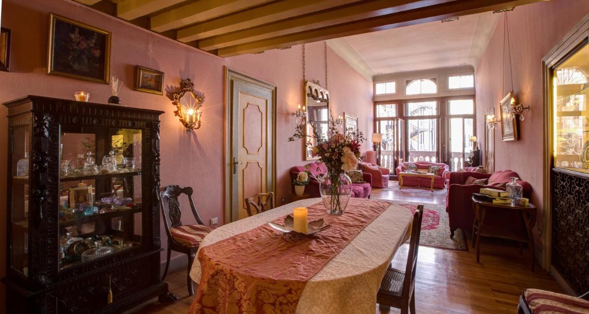 Ca' della Corte Flats - Housity