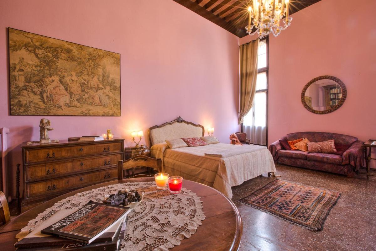 Ca' della Corte Flats - Housity