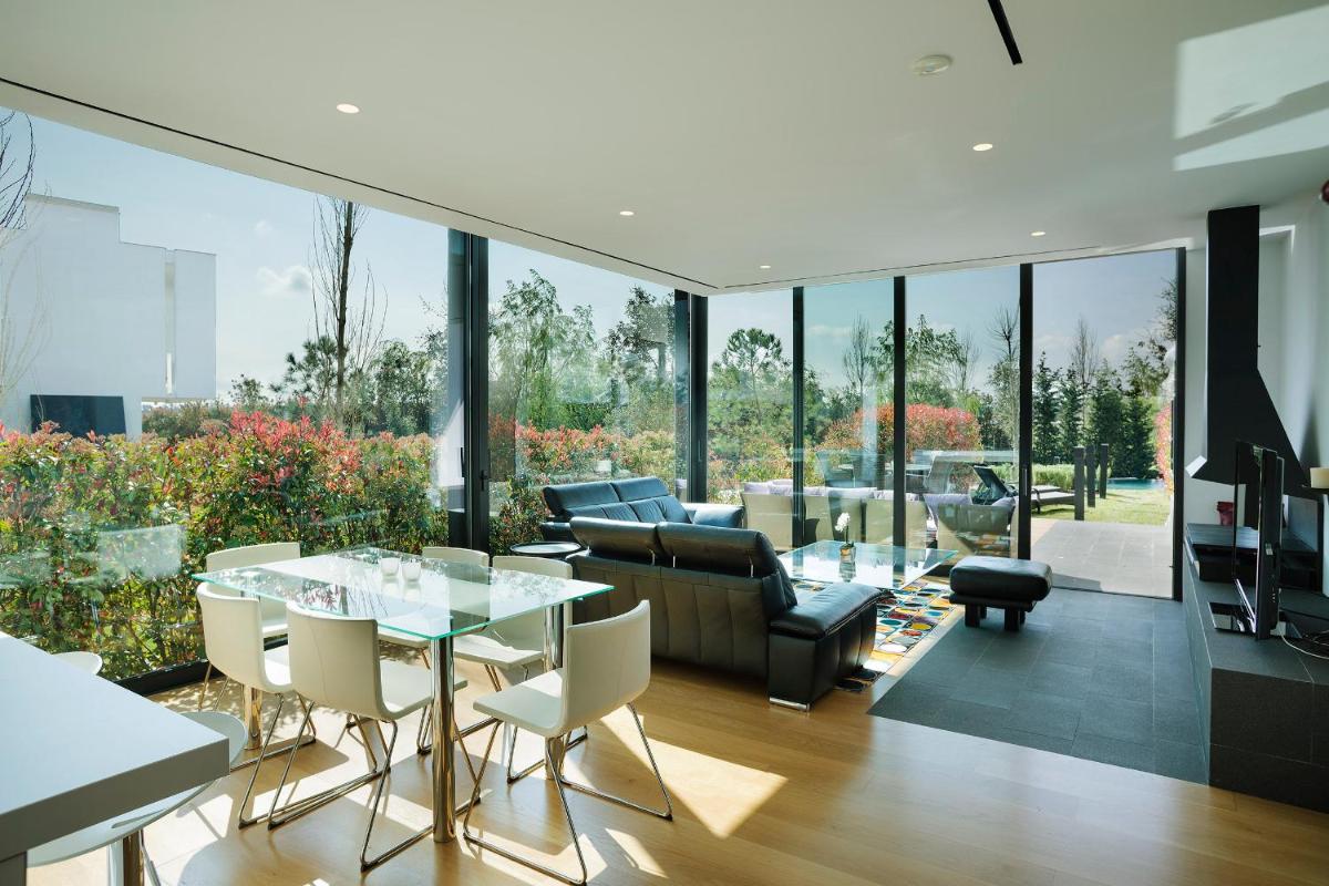 Holiday Rentals at Camiral, a Quinta do Lago Resort - Housity