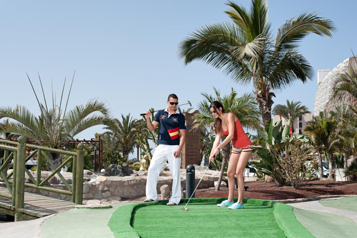 Clientes alojados en Hotel LIVVO Valle Taurito & Aquapark