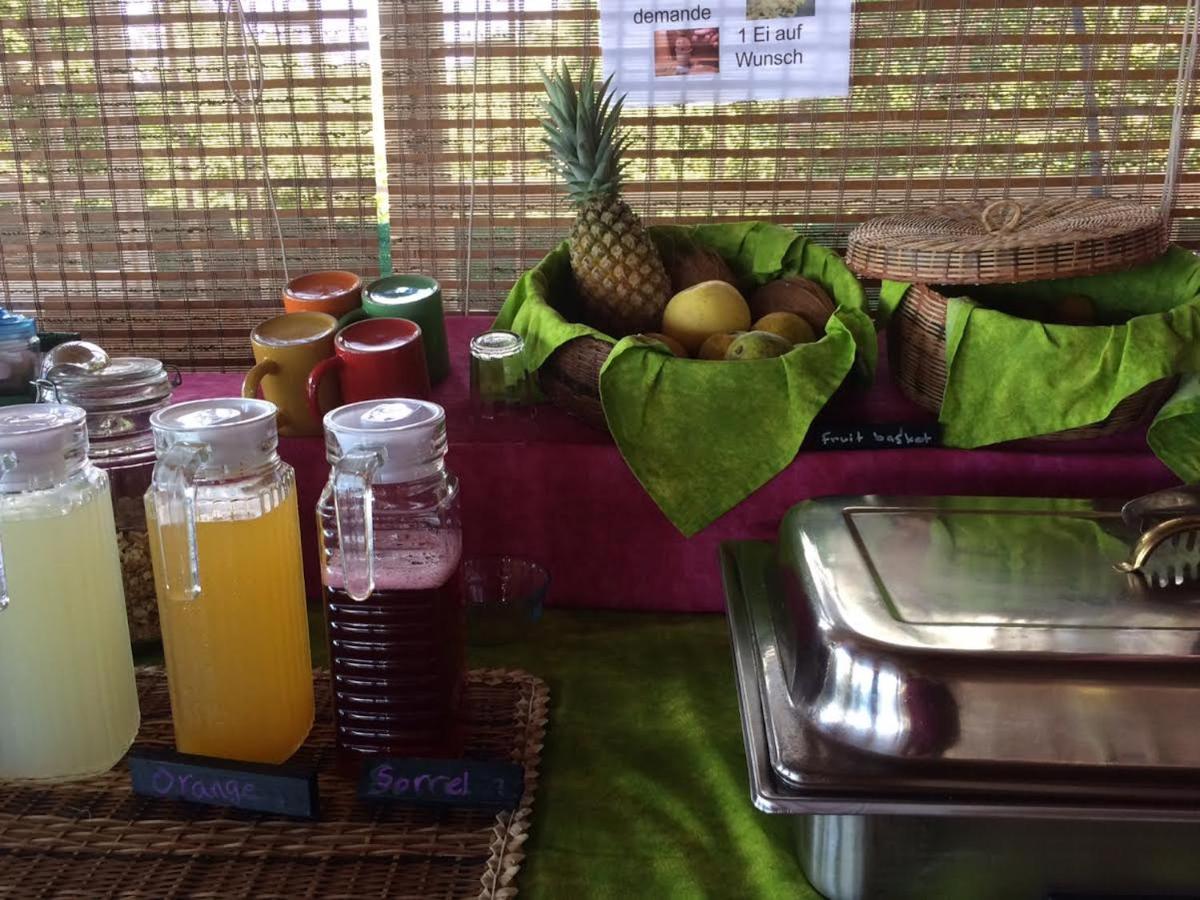 Tamarind Tree Hotel - Housity