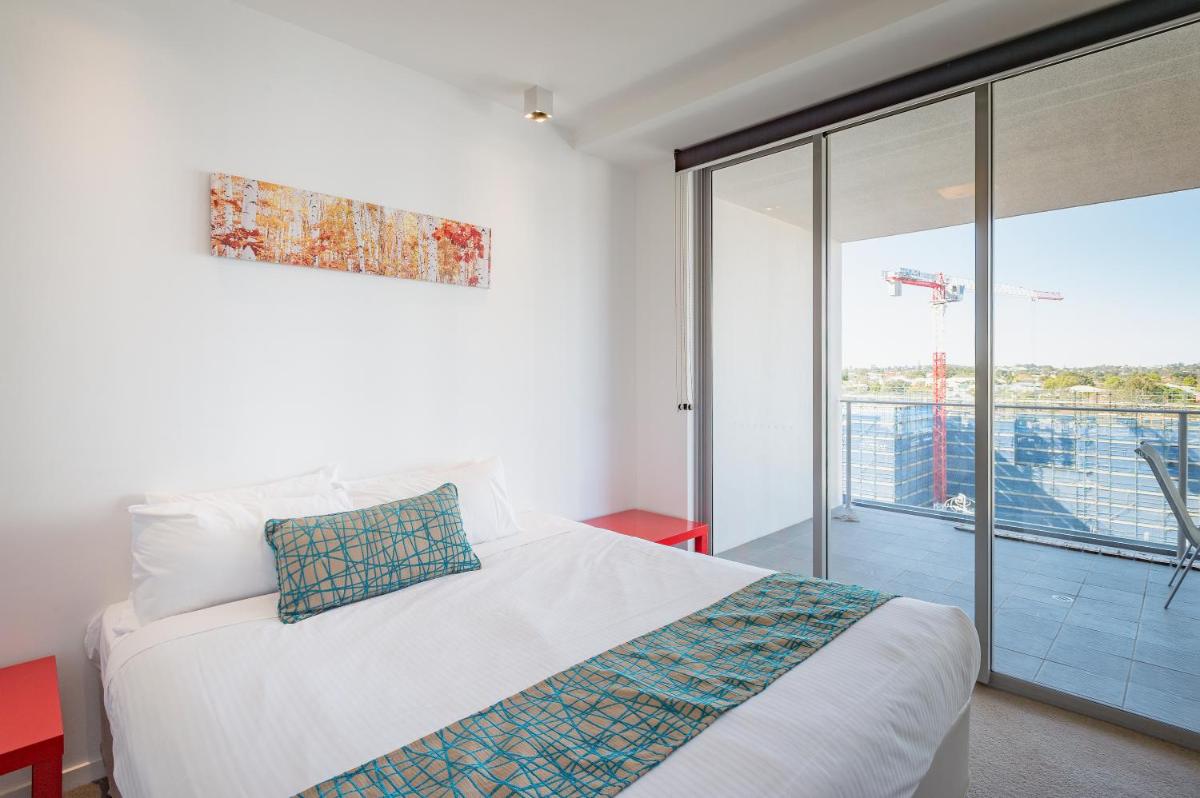 Eastwood Apartments - Housity