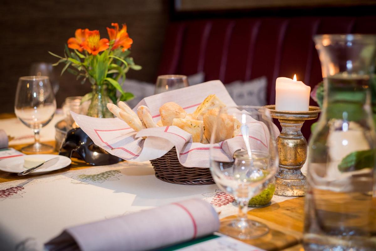 Hotel Silvia Gold Gliwice - Housity