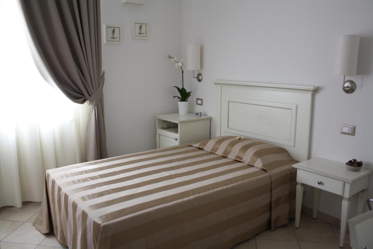 Alla Corte Del Picchio Room & Breakfast - Housity