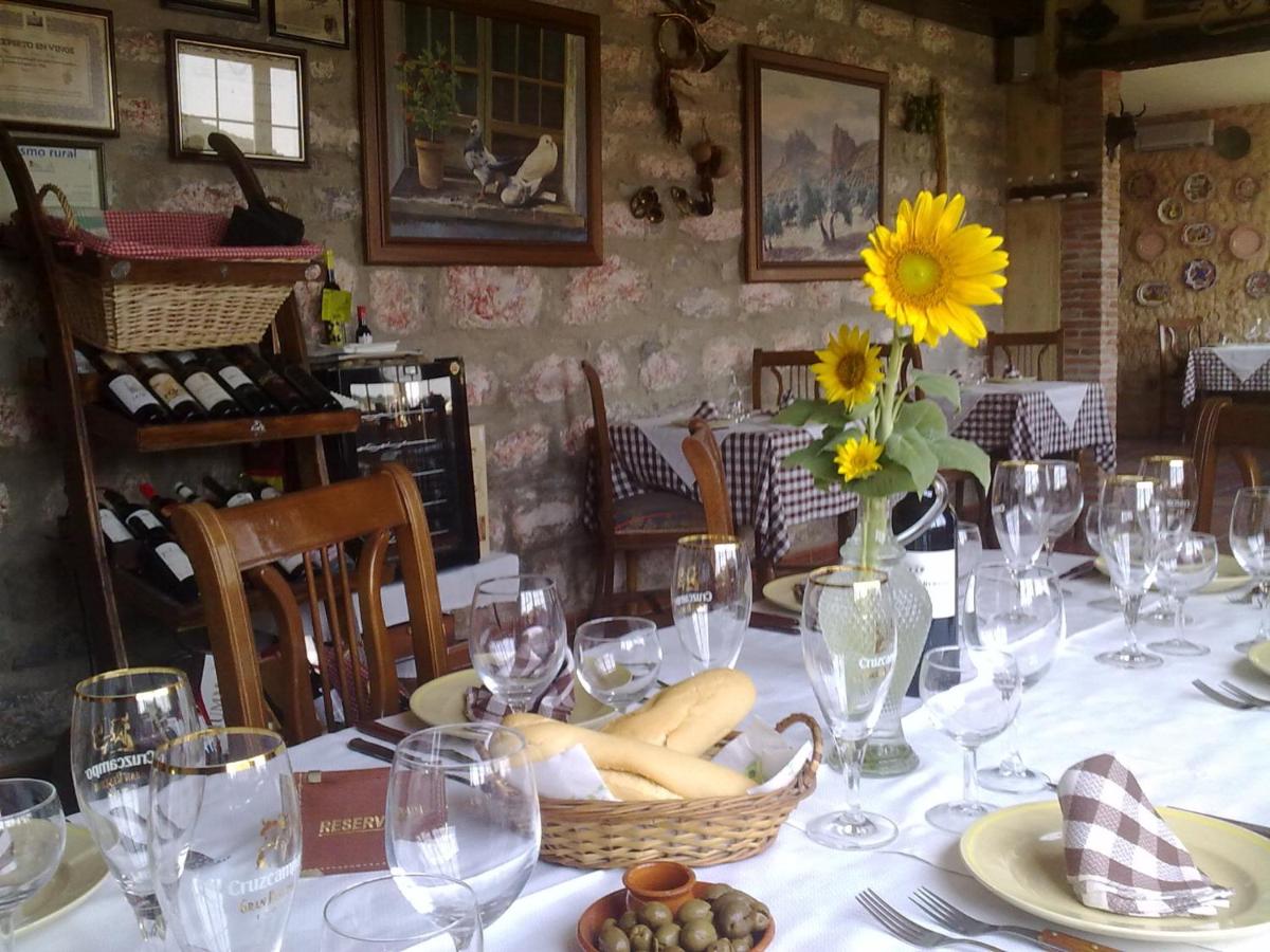 Alojamiento Rural la Caseria de Piedra Restaurante - Housity