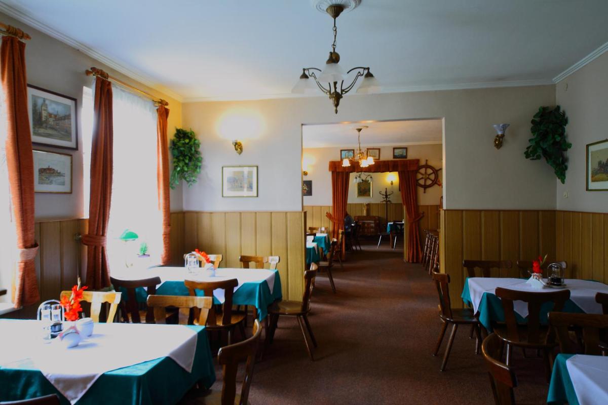 Restaurant & Guest House 