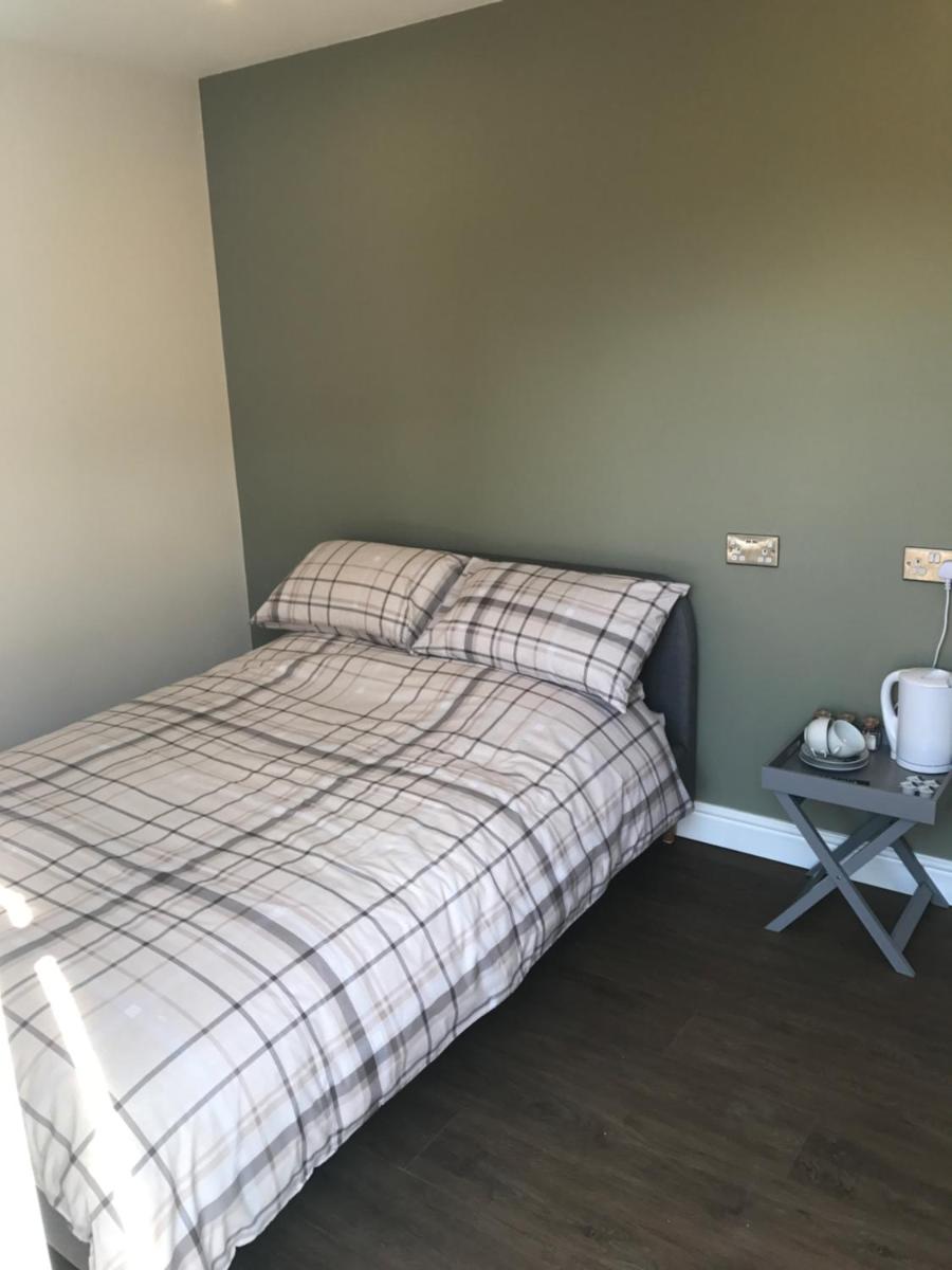 The Half Moon Inn - Housity