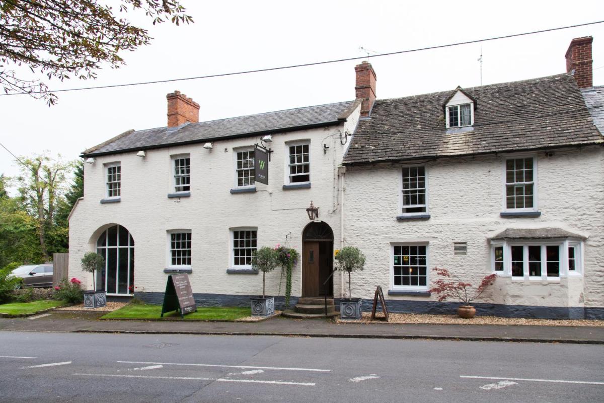 The Wychwood Inn - Housity