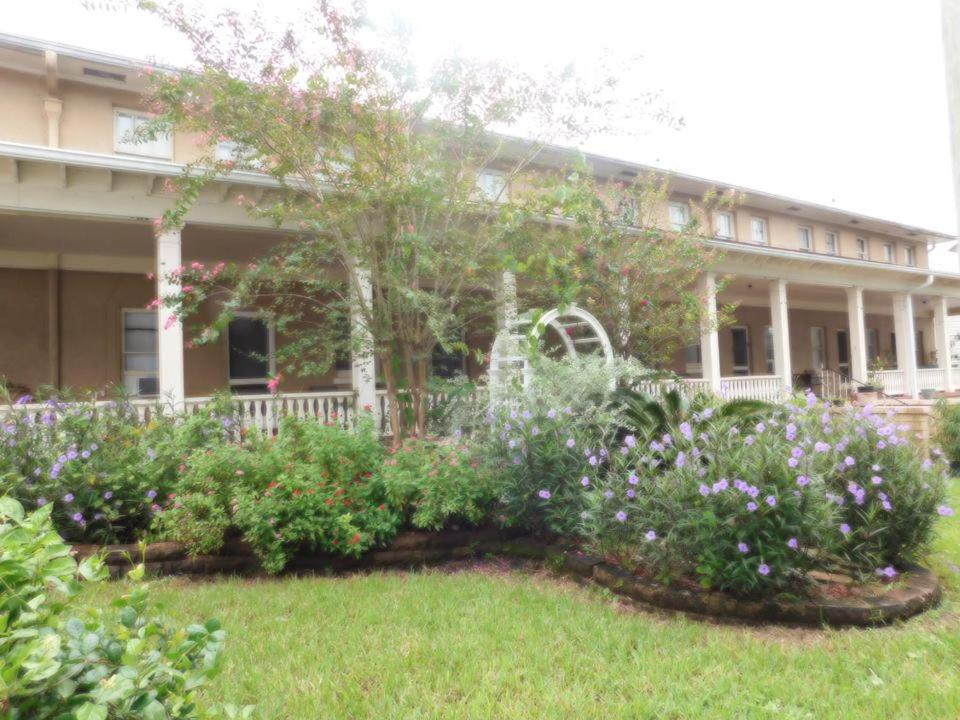 Cassadaga Hotel and Spiritual Center - Housity