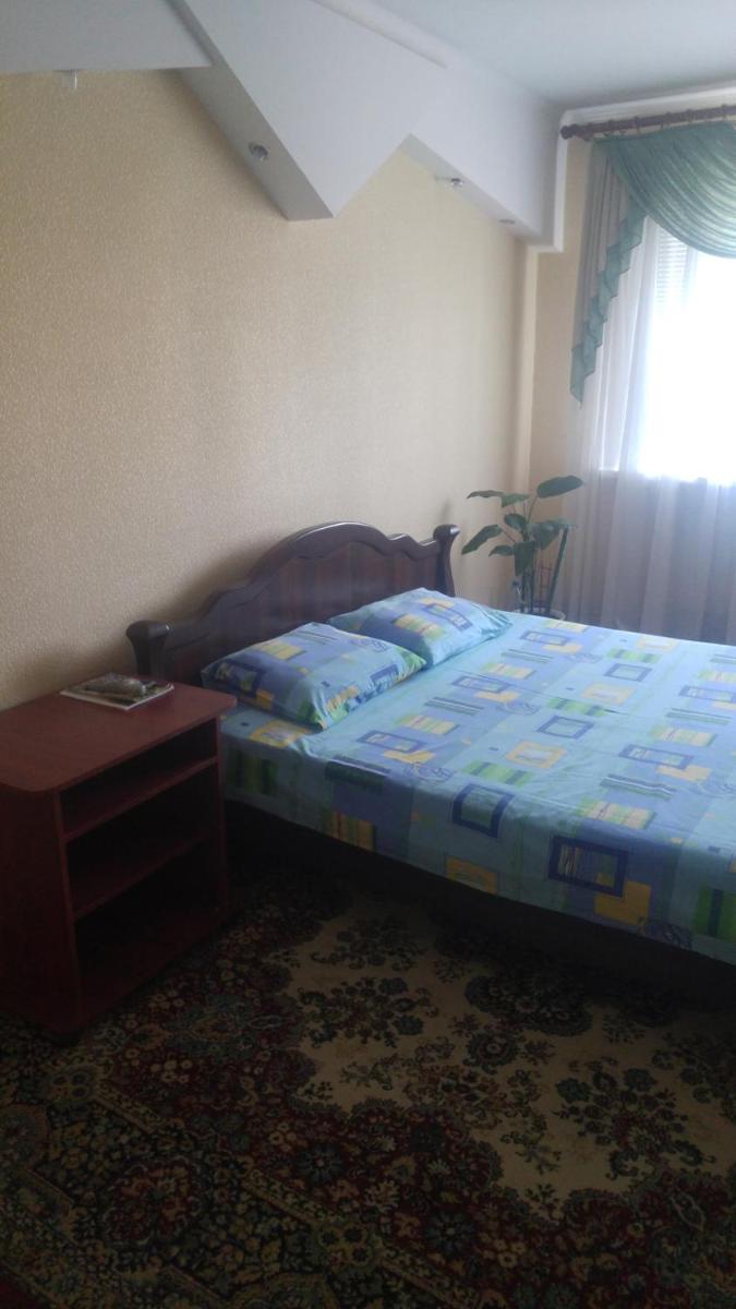 RoomInNiko - Housity