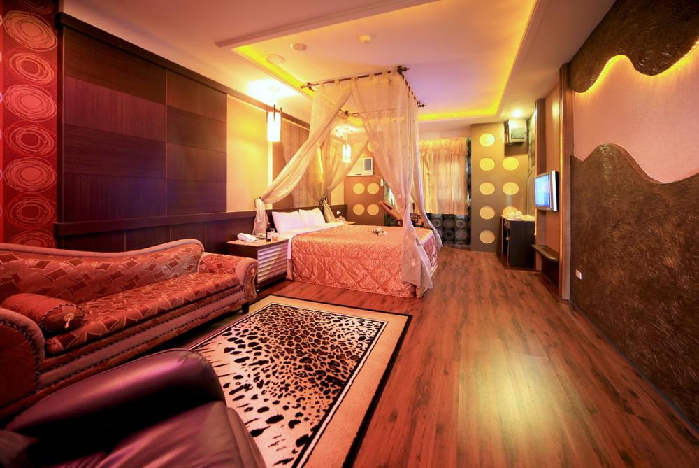 Cherry Blossom Motel - Housity