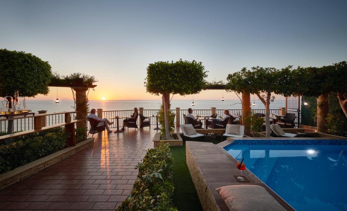 Hotel Rocca Della Sena - Housity