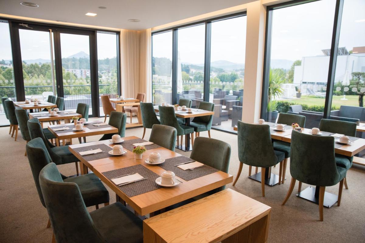 Um restaurante ou outro lugar para comer em LAM Hotel Celorico de Basto