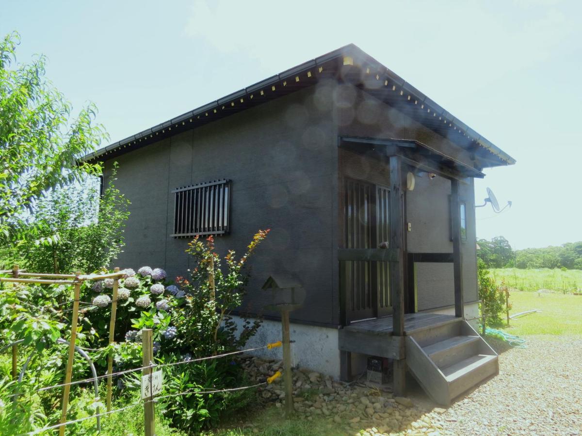Cottage Orange House Yakushima - Housity
