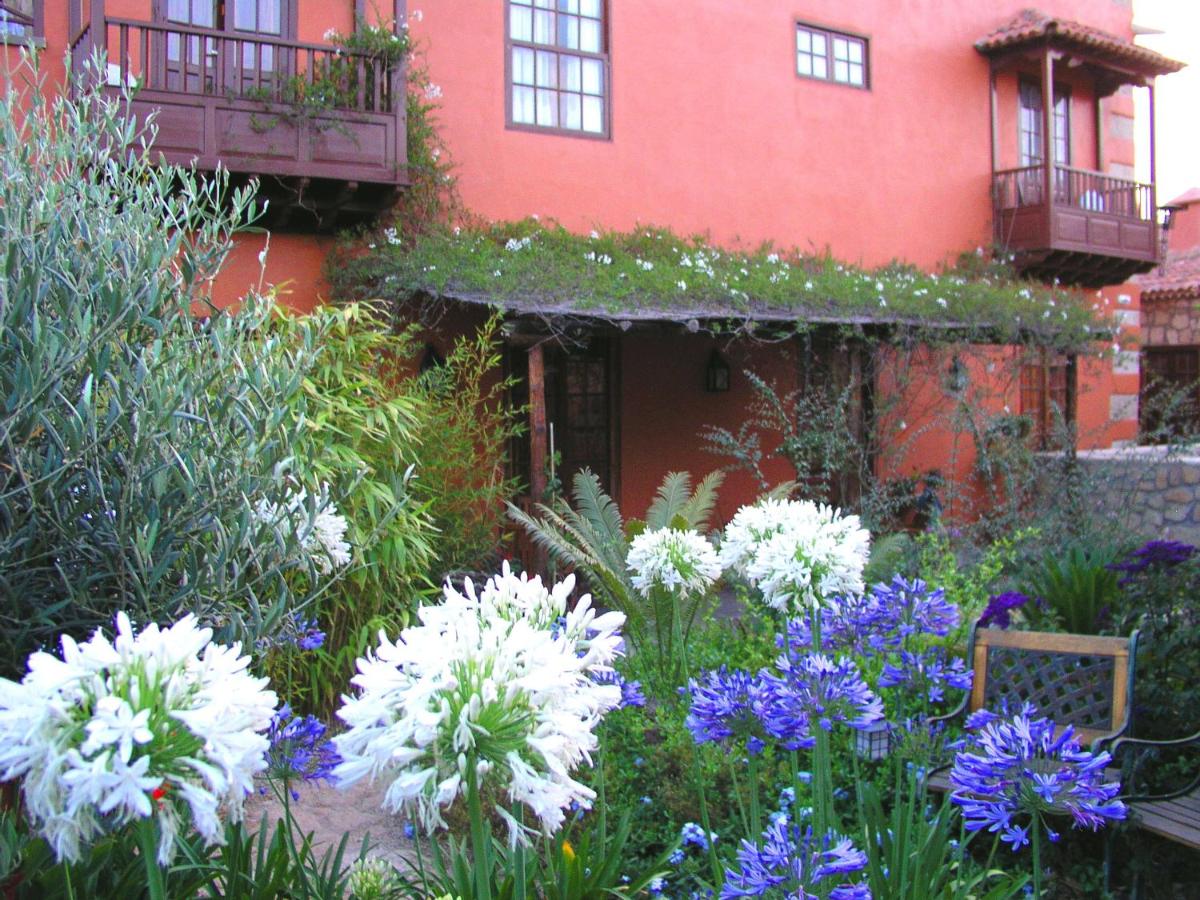 Jardín al aire libre en Hotel Rural San Miguel - Only Adults