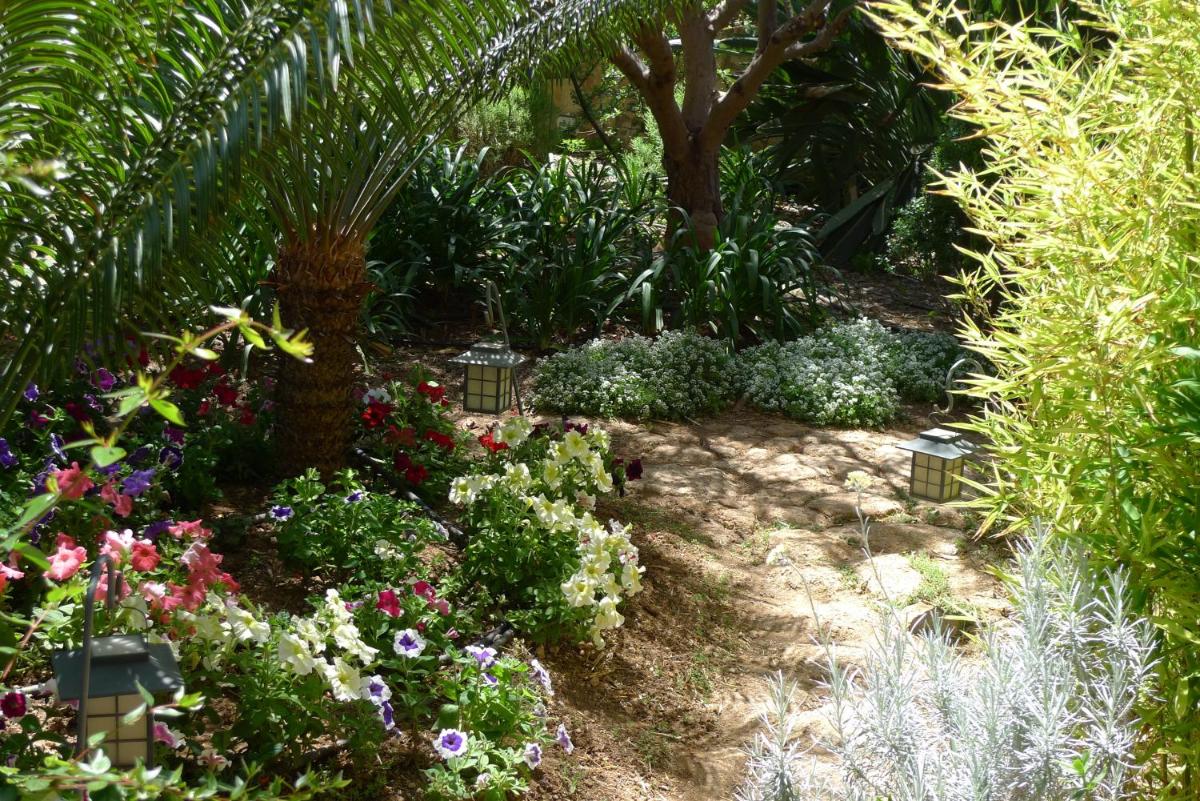 Jardín al aire libre en Hotel Rural San Miguel - Only Adults