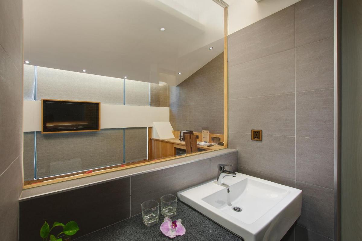 EG Hostel - Housity