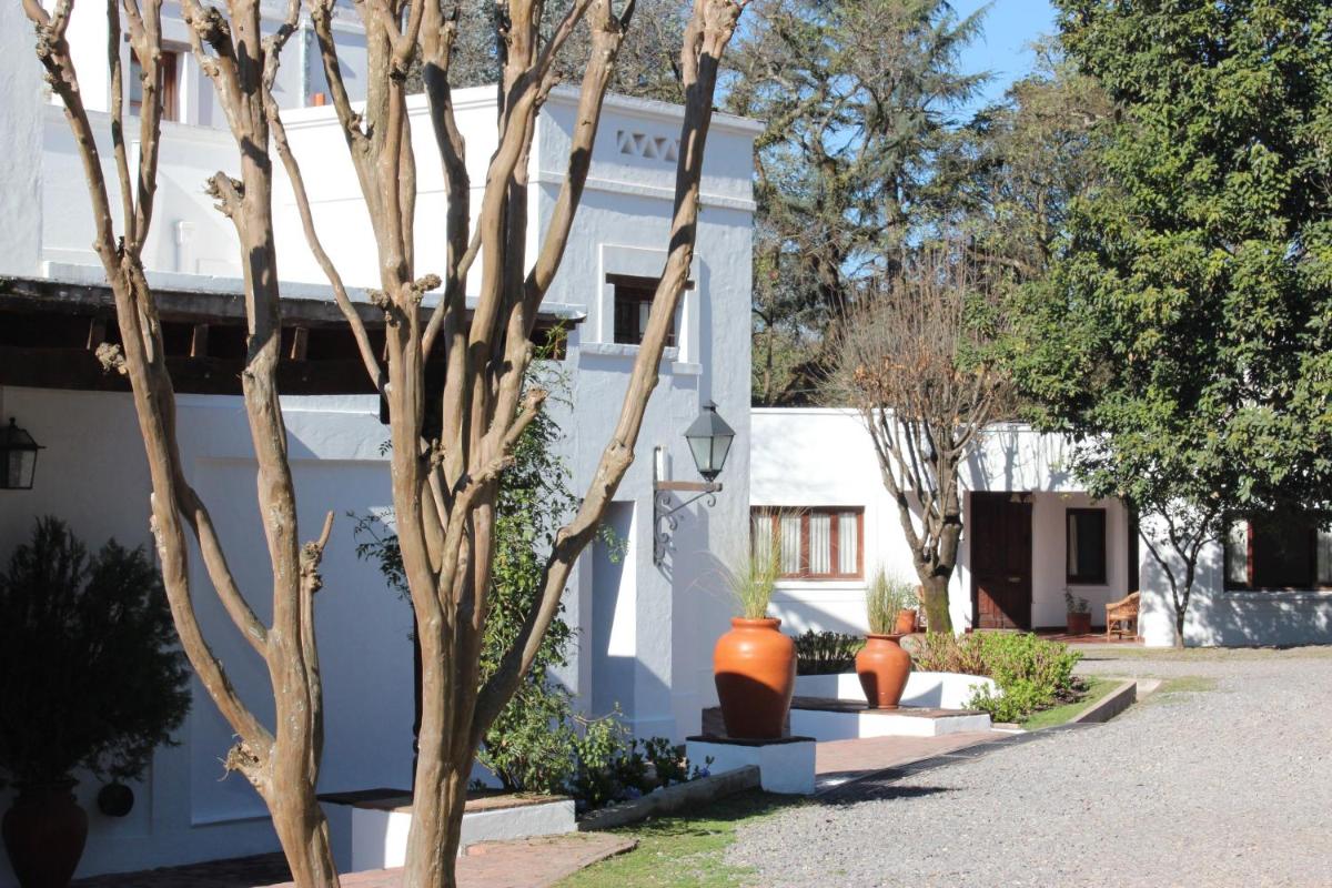 Las Moras Hotel - Housity